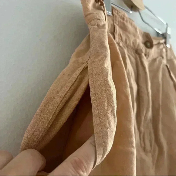 Vintage Calvin Klein 100% Linen High Waisted Shorts - Picture 6 of 9